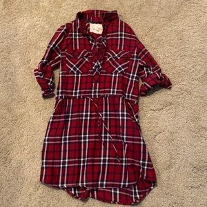Red plaid button down dress tie waist, button up sleeves